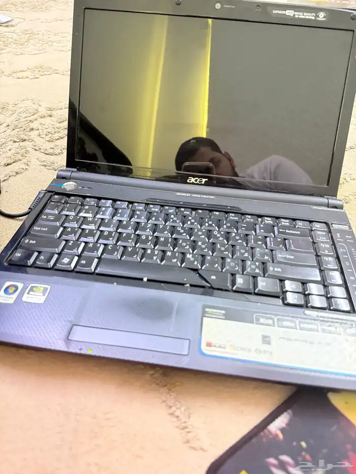 للبيع لابتوب 4