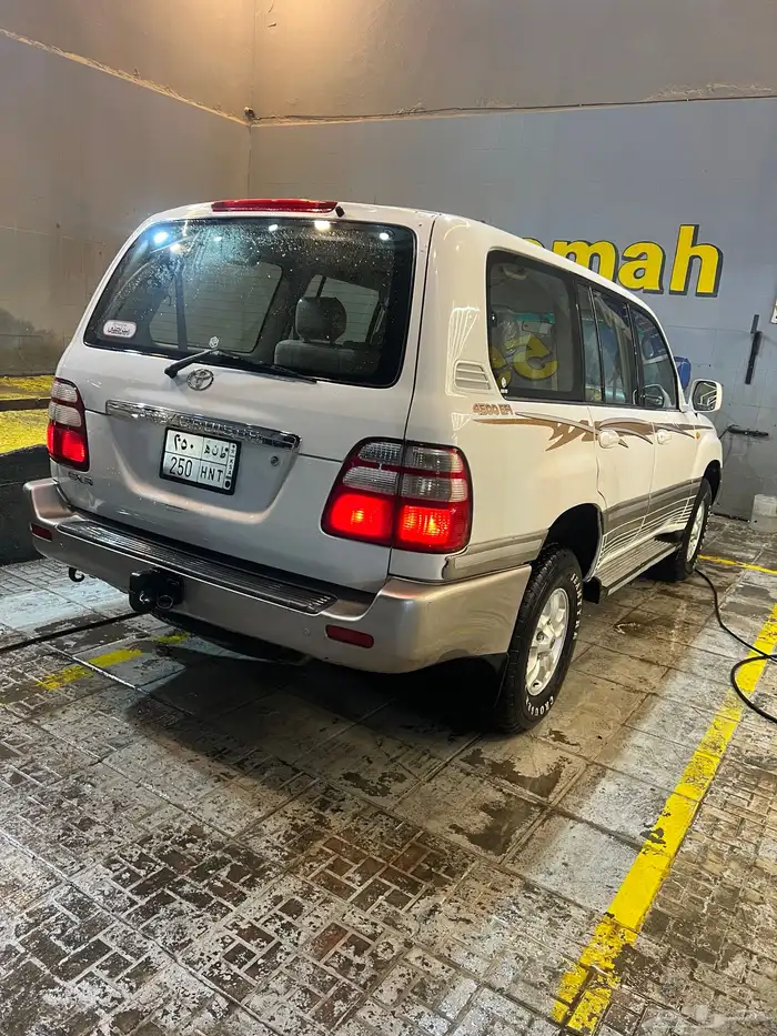 تايوتا صالون 2003 6