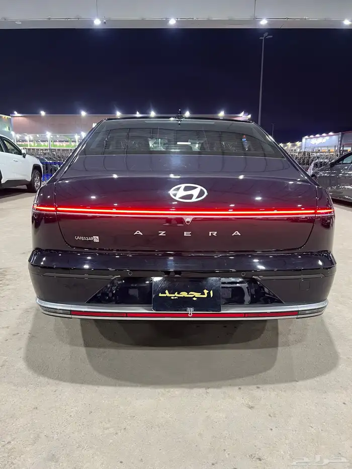 هيونداي ازيرا 2025 4