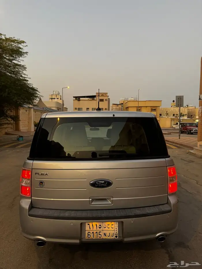 للبيع فورد فلكس 2013 نظيف 2