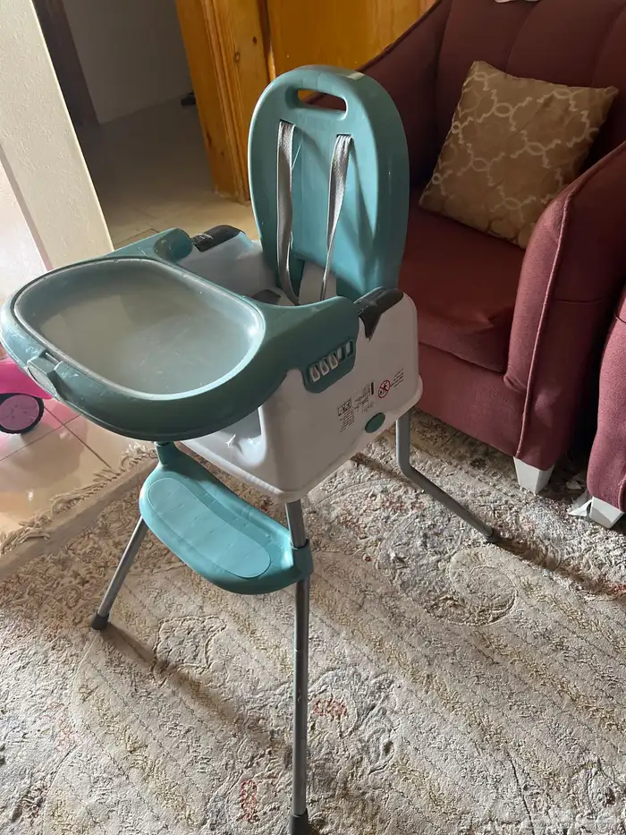 كرسي طعام للطفال نظيف للبيع 2
