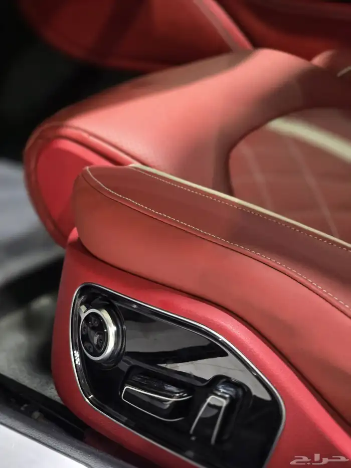 اودي A8-L موديل 2015 بحالة ممتازة 19