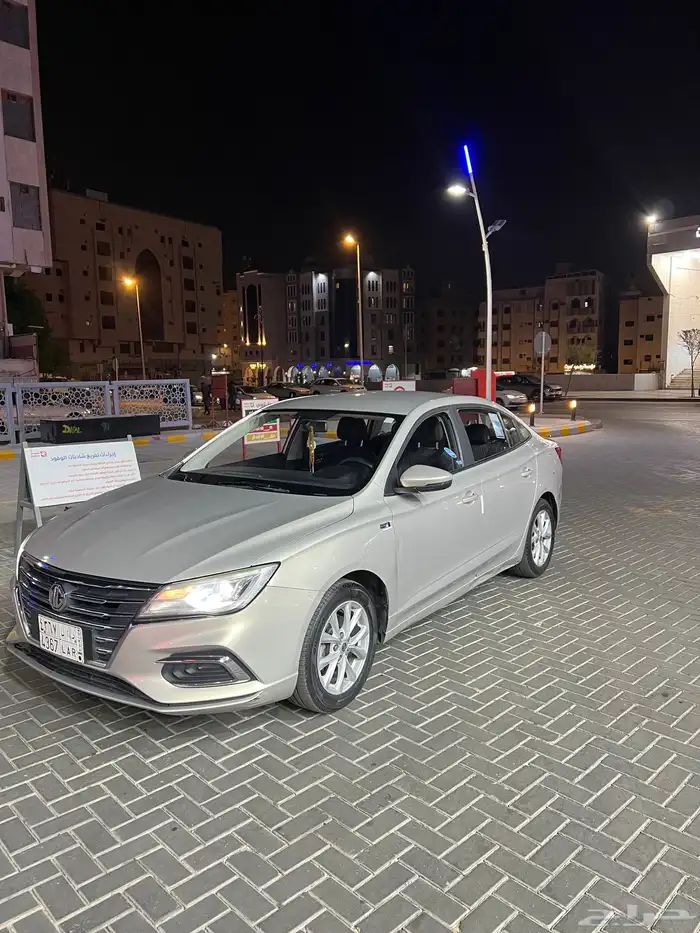 سياره ام جي 2022 0