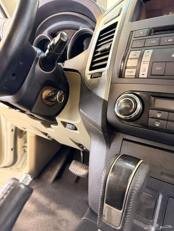 للبيع جيب باجيرو 2015 12