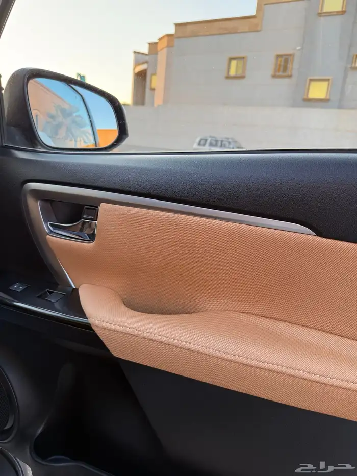 فورتشنر 2022 VX بنزين 38