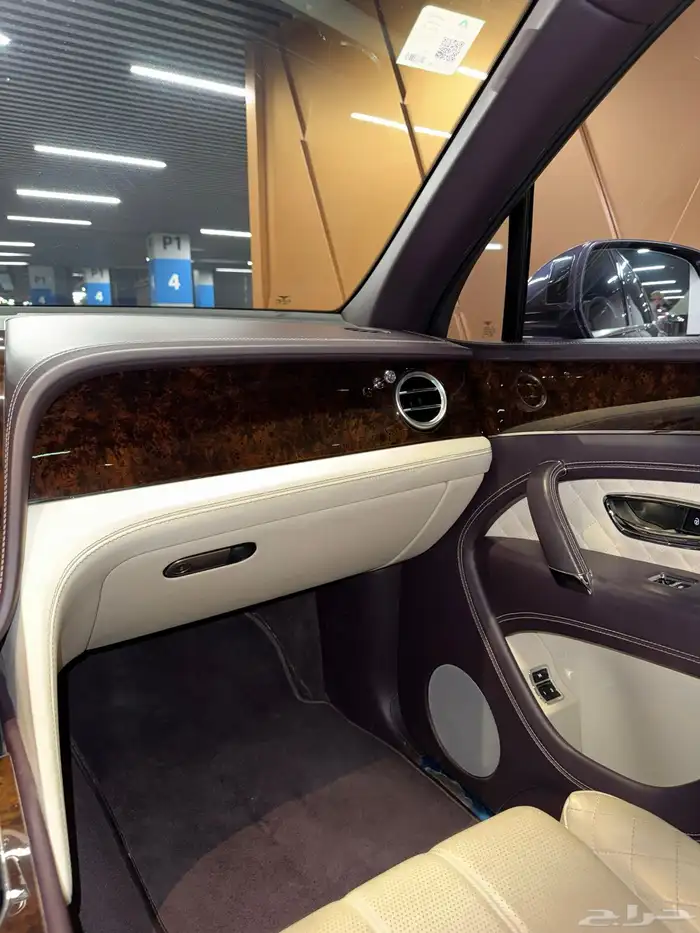 بنتلي بنتياقا 10