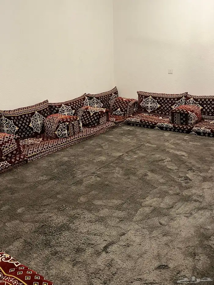 مكيف سبيلت واثقا من كتب وفرش وتلفزيون 2