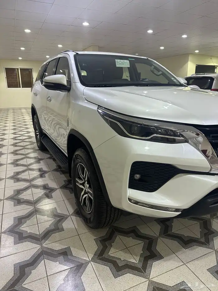 فورشنر 6 سلندر 2023 وكالة خالي من الرش 2