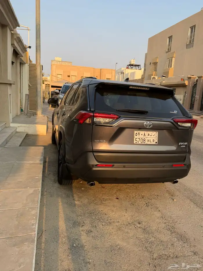 تويوتا راف 4 2024 4