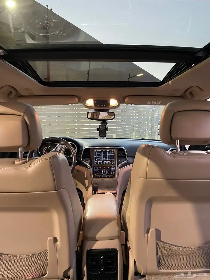 2018 جيب جراند شروكي ليميتيد فل كامل 40