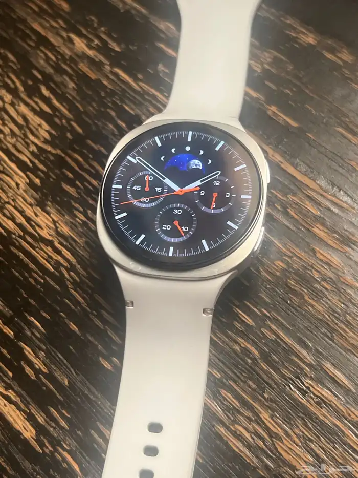 ساعه سامسونج واتش 8  . 40 مم مستعمله للبيع 1