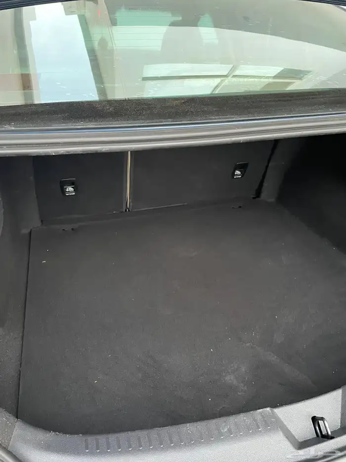 2018 رينو ميقان نص فل شاشة كبيرة 13