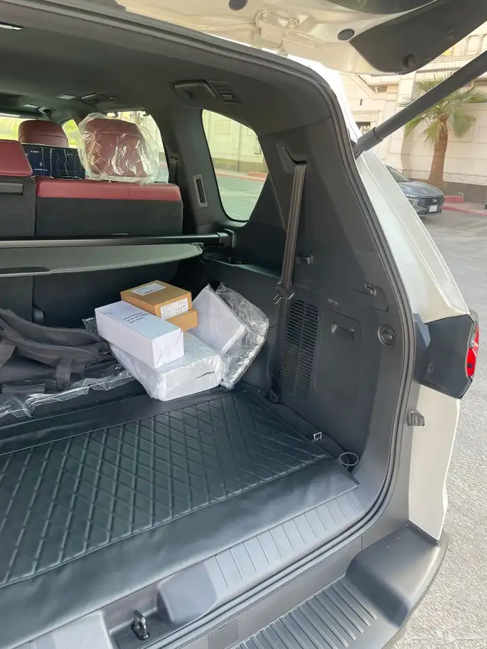 للبيع جيب لكزس 2024 BB سعودي 10