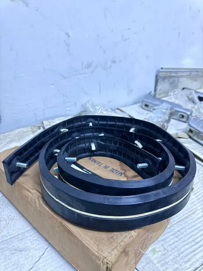 قطع جمس و كابرس قديم 4