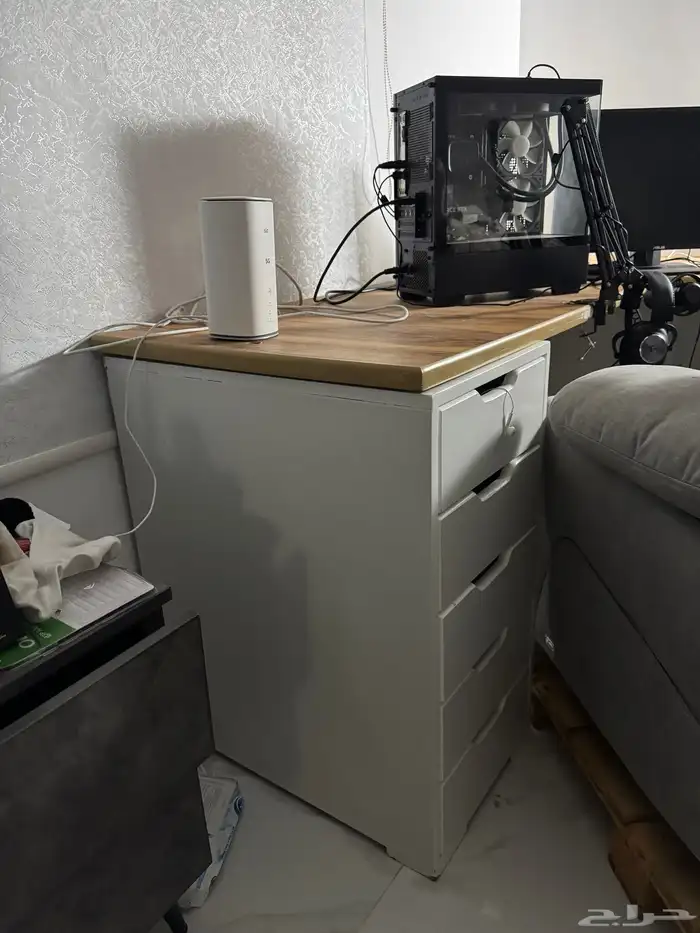 طاولة مكتب للبي سي زاويه 1