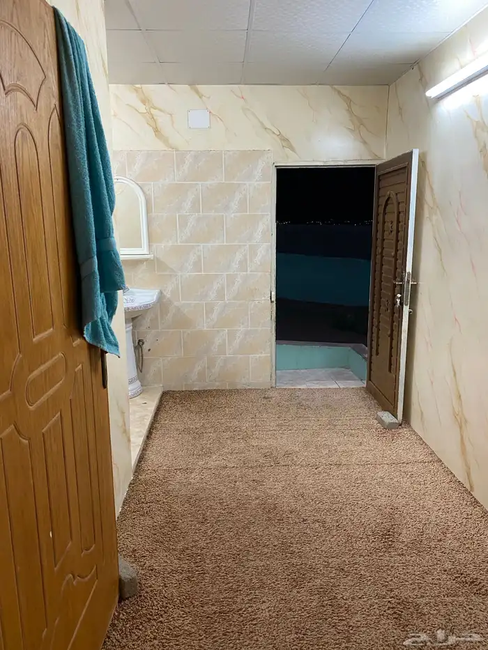 استراحه للاجار الموقع في السيل الصغير وكذالك حوش 8