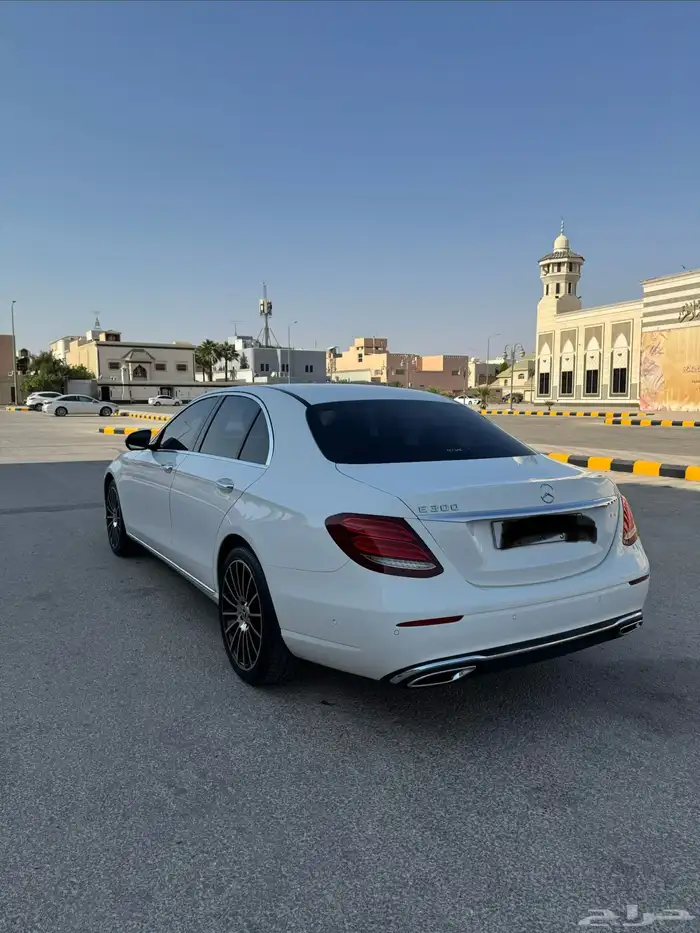 مرسيدس E220d ديزل AMG 6