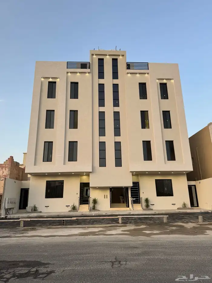 للبيع بالمحاله قرب حديقه المليون متبقي شقه علويه 530 الف 0