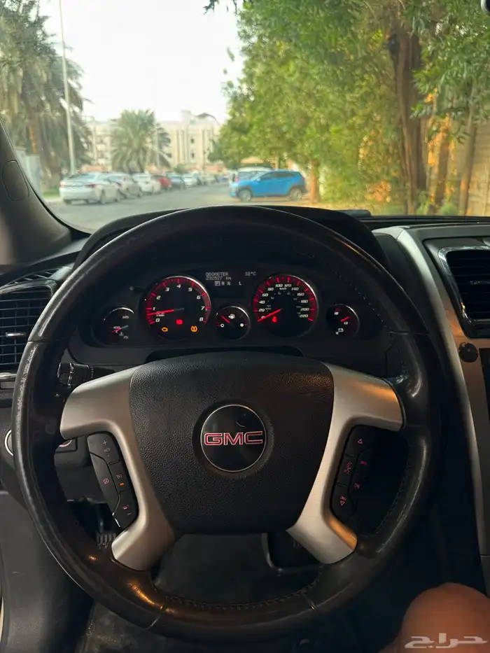 GMC Acadia 2010   جمس اكاديا 6