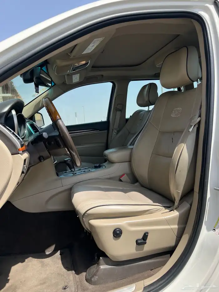 جيب شروكي اوفرلاند بودي وكاله 2011 سعودي 9