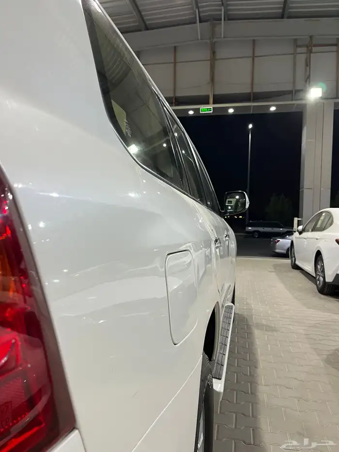 لاندكروزر 2014 شبه الجديد 8