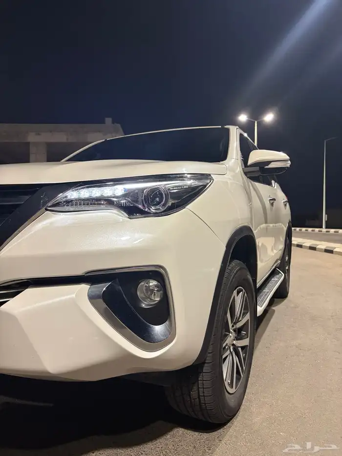 فورتشنر 2017 فل كامل ممشى 190 الف مشدود من والى 22