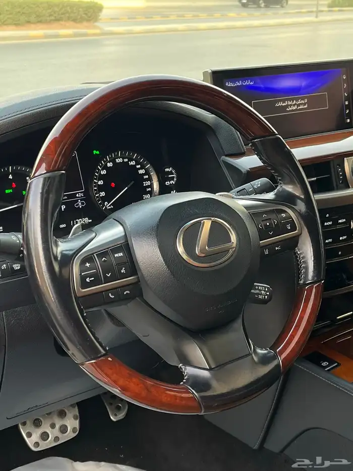 جيب لكزس LX570 DD 2021 9
