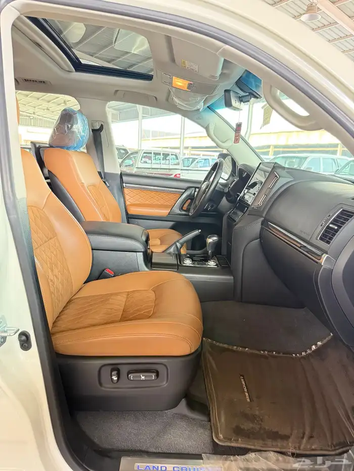 تويوتا لاندكروزر جي اكس أر تورينق سعودي رقم 4 موديل 2021 25