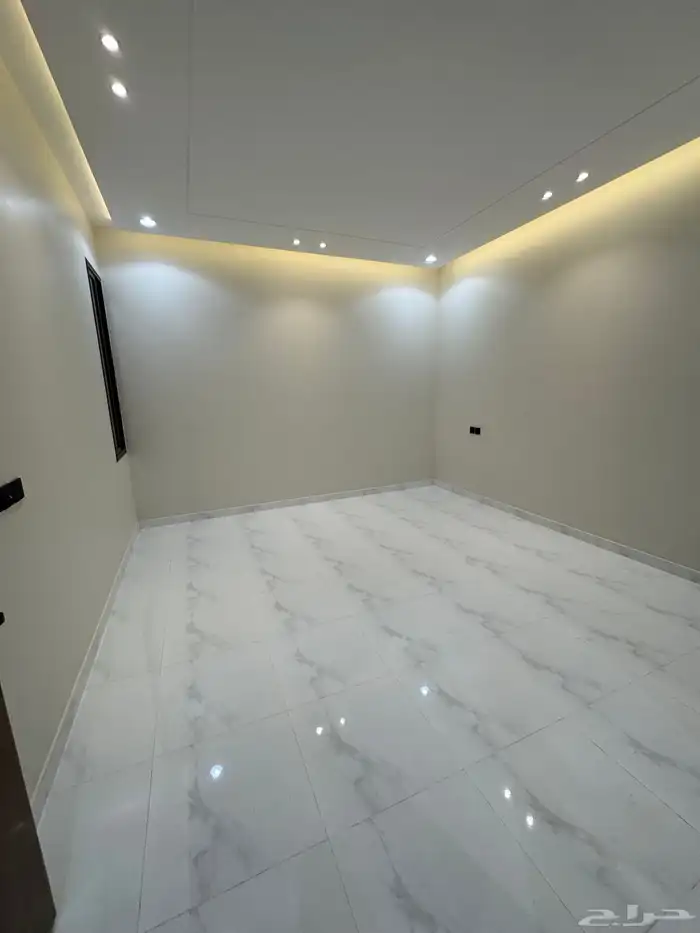 للبيع بالمحاله قرب حديقه المليون متبقي شقه علويه 530 الف 14