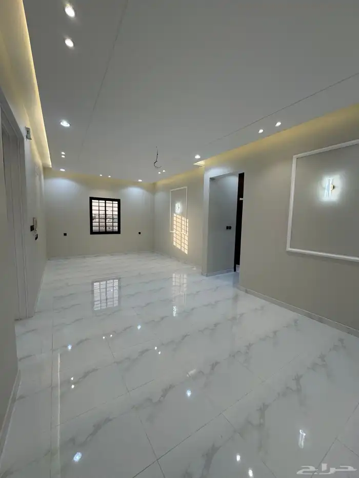 للبيع بالمحاله قرب حديقه المليون متبقي شقه علويه 530 الف 5