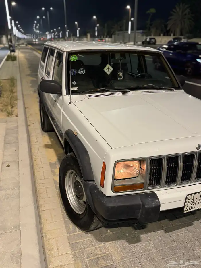 للبيع جيب شروكي 97. الحد 10 قابل لتفاوض 1