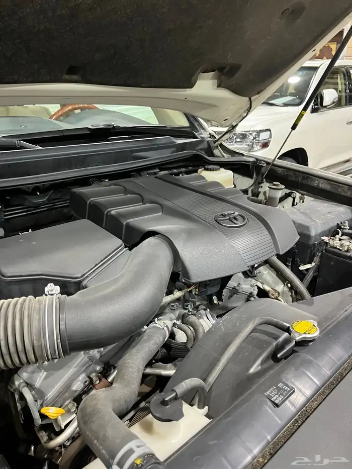 لاندكروزر 2014 شبه الجديد 37