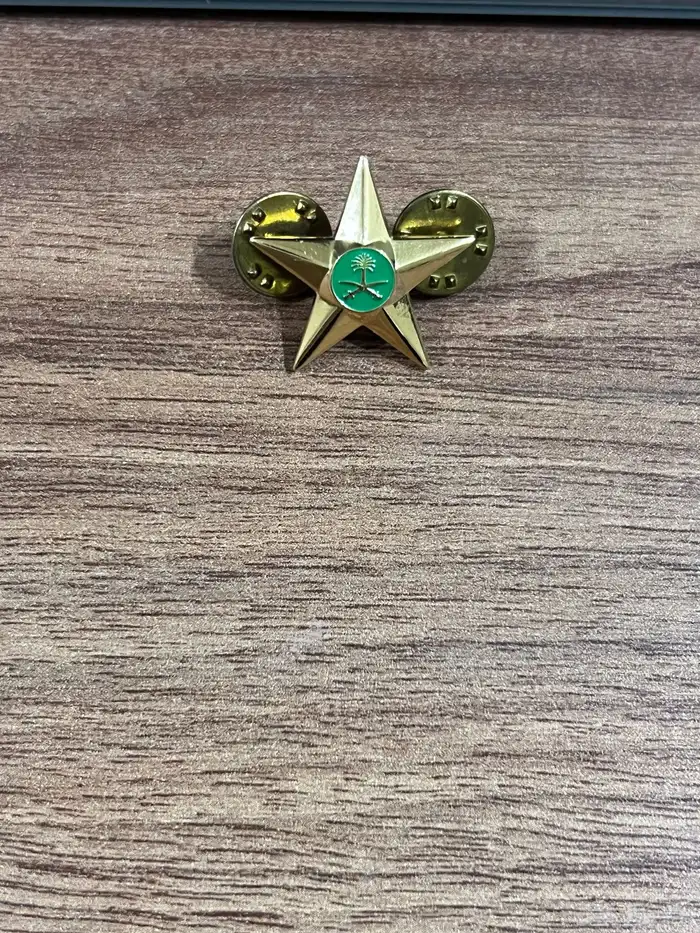 بيع نجوم ضباط فضي وذهبي القطاع البريه والجويه 0