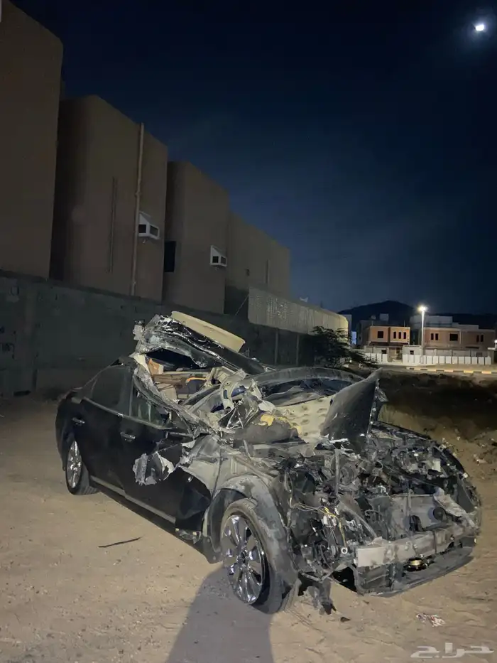 للبيع تشليح سنتنيال 2013 مصدومه 0