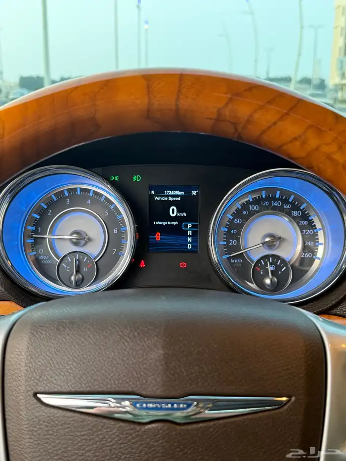 كرايسلر C300 هيمي 2014 ممشى قليل مالك ثاني 14