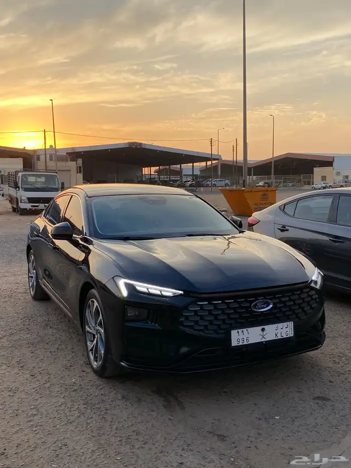 فورد تورس 2023 تيتانيوم 10