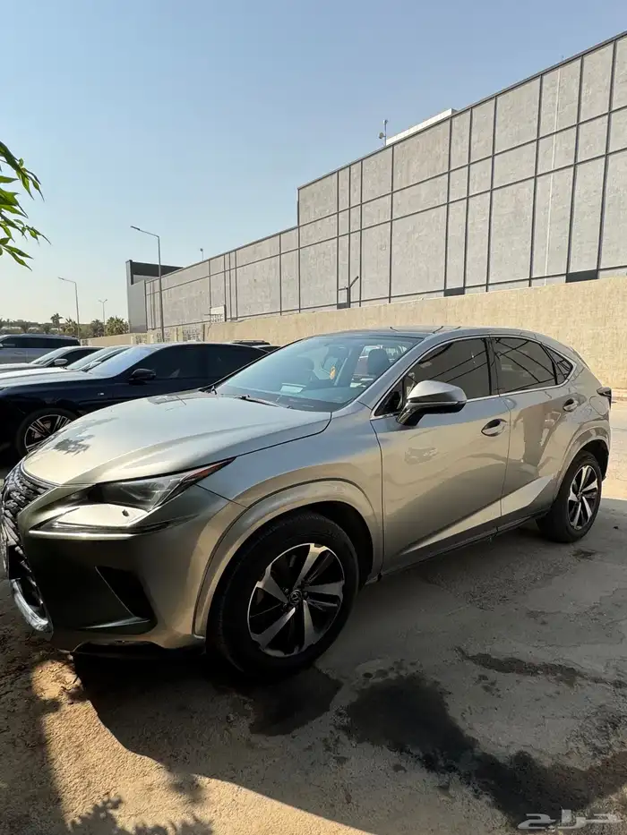 لكسز nx300 موديل 2020 بحالة الوكالة ممشى قليل منوة للمستخدم 3