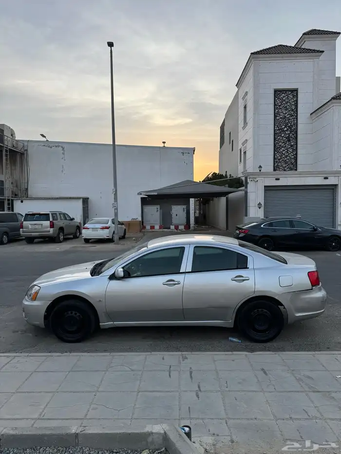 جالنت ميتسوبيشي 13