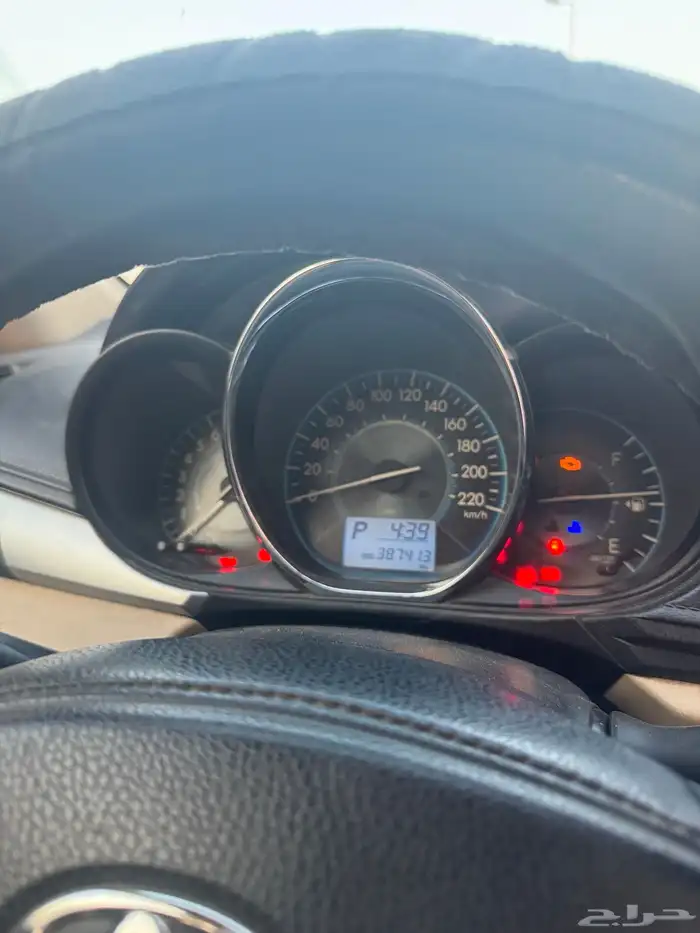 للبيع يارس 2015 نظيفة جدا  - الدمام 9