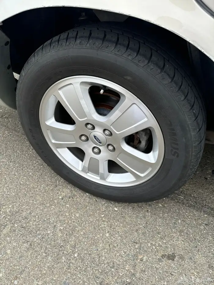 كراون فكتوريا 2010 سعودي سمني نظييف 16