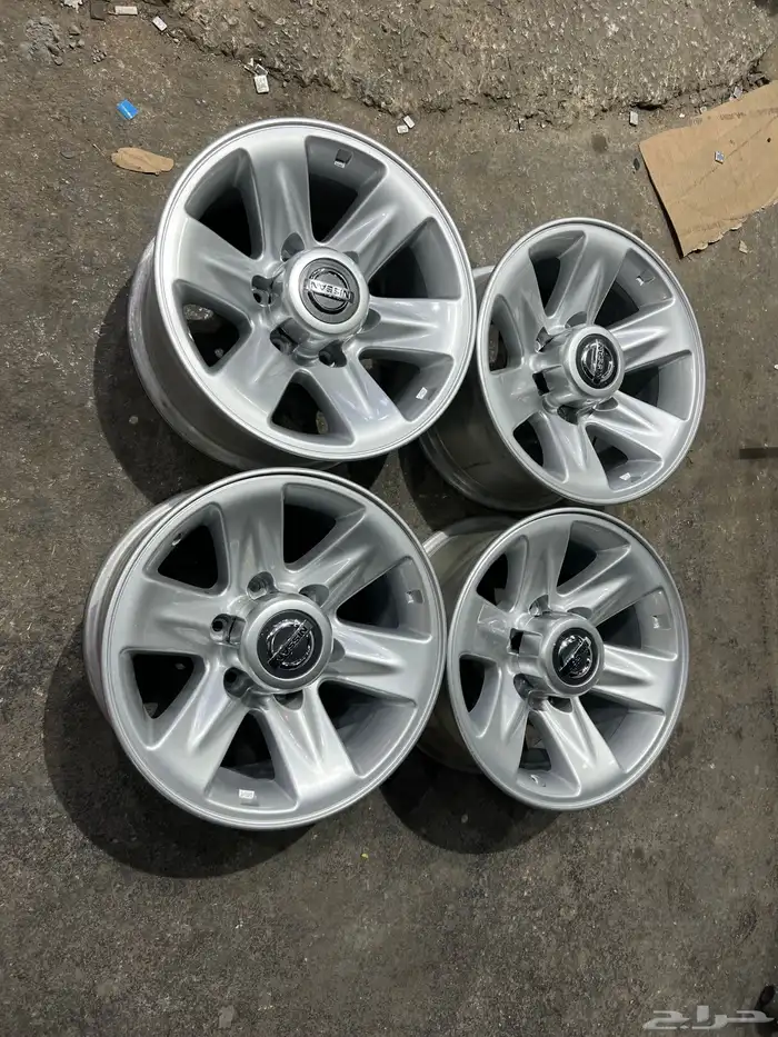 جنوط اصلي وكالة نيسان فتك 2002 نضيفه بالمره عددها 4 7