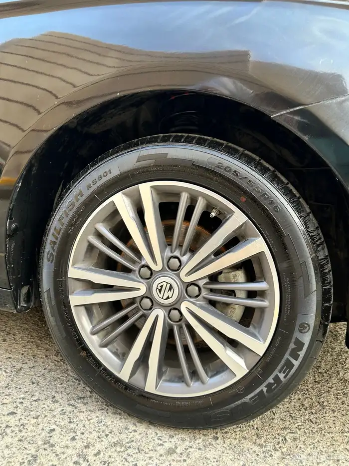 أم جي 5 فل كامل 2023 25