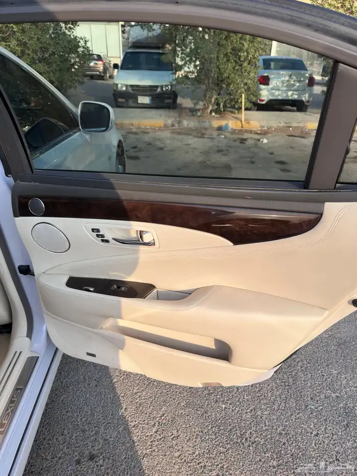 لكزس 2008 LS 460 L 10