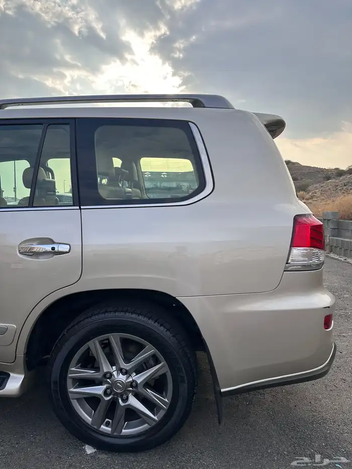 جيب لكزس 2012 DD 36