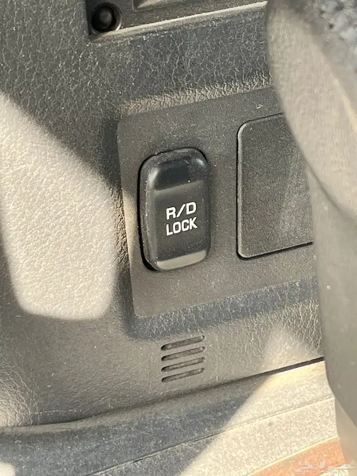 مستبيشي باجيرو 16