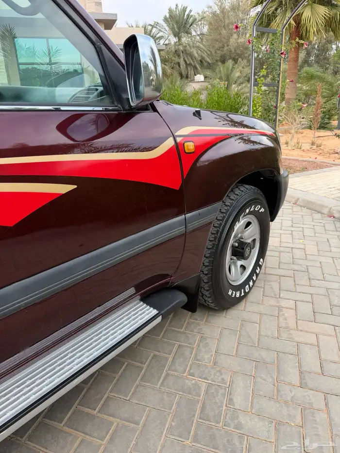 لاندكروزر 1999 قير عادي (عنابي) ممشى قليل 29