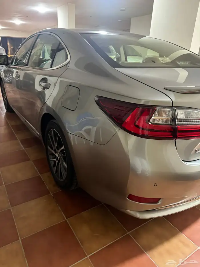 عرض مميز ونادر ماشاءالله لأهل الصنف LEXUS ES 350 2018 3