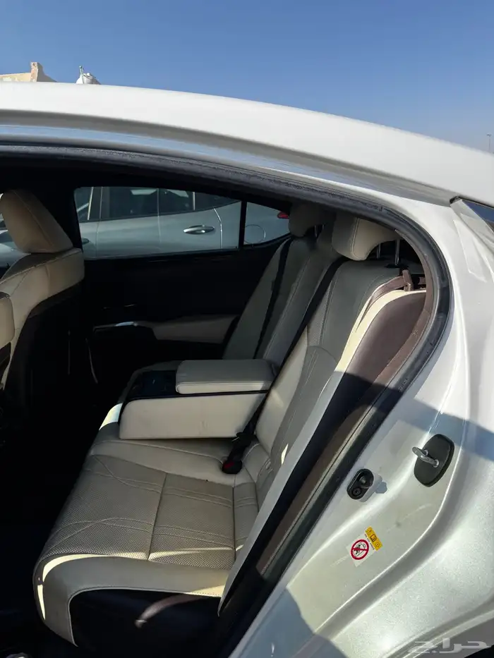 لكزس ES 2019 CC 7