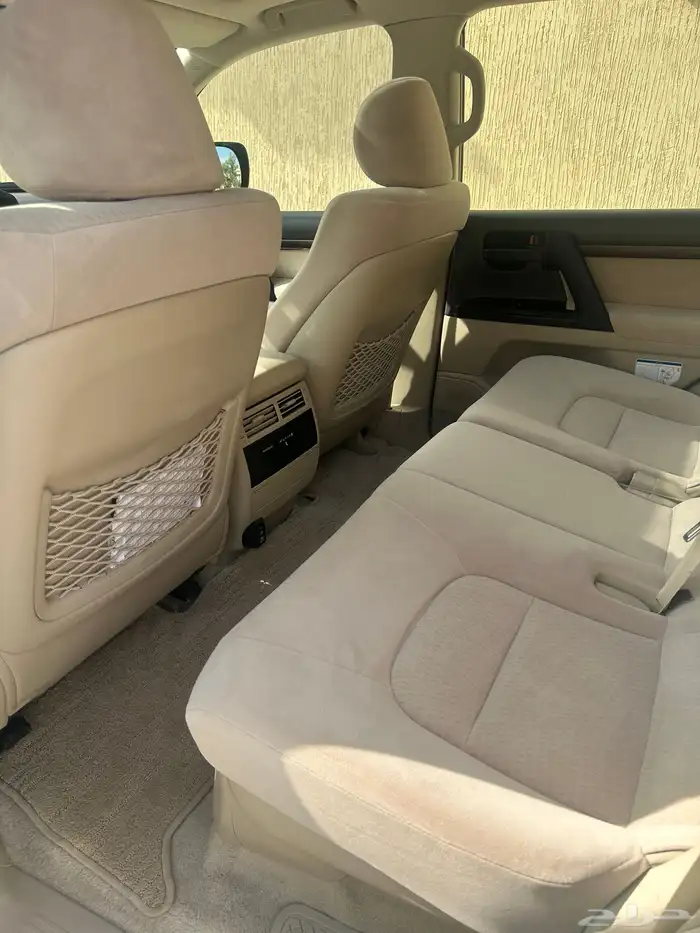 لاندكروزر ديزل موديل 2021 نصف فل 7