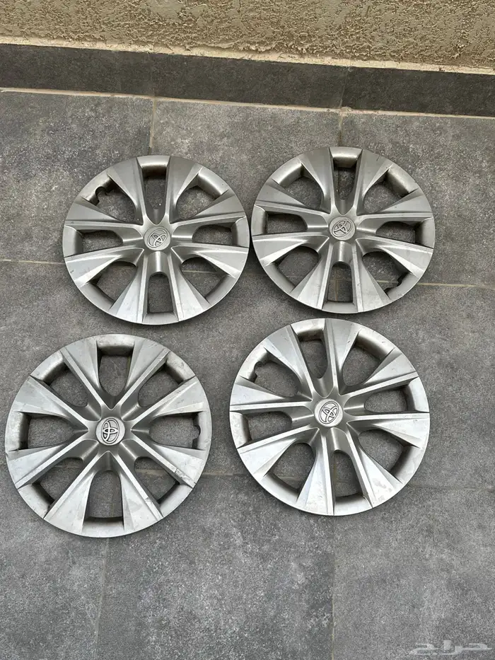 طيس كورولا من 2011 الى 2013 أصلي وكالة 0